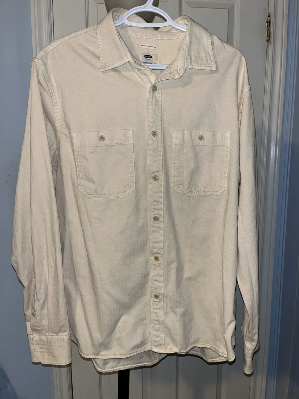 Classic Long-Sleeve Button-Down Shirt in Off-White